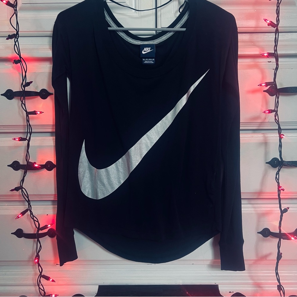 Silver Nike Swoosh